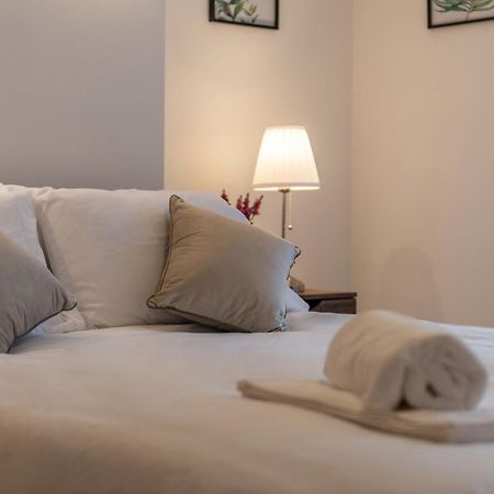 A Golden Haven Retreat In London公寓 外观 照片