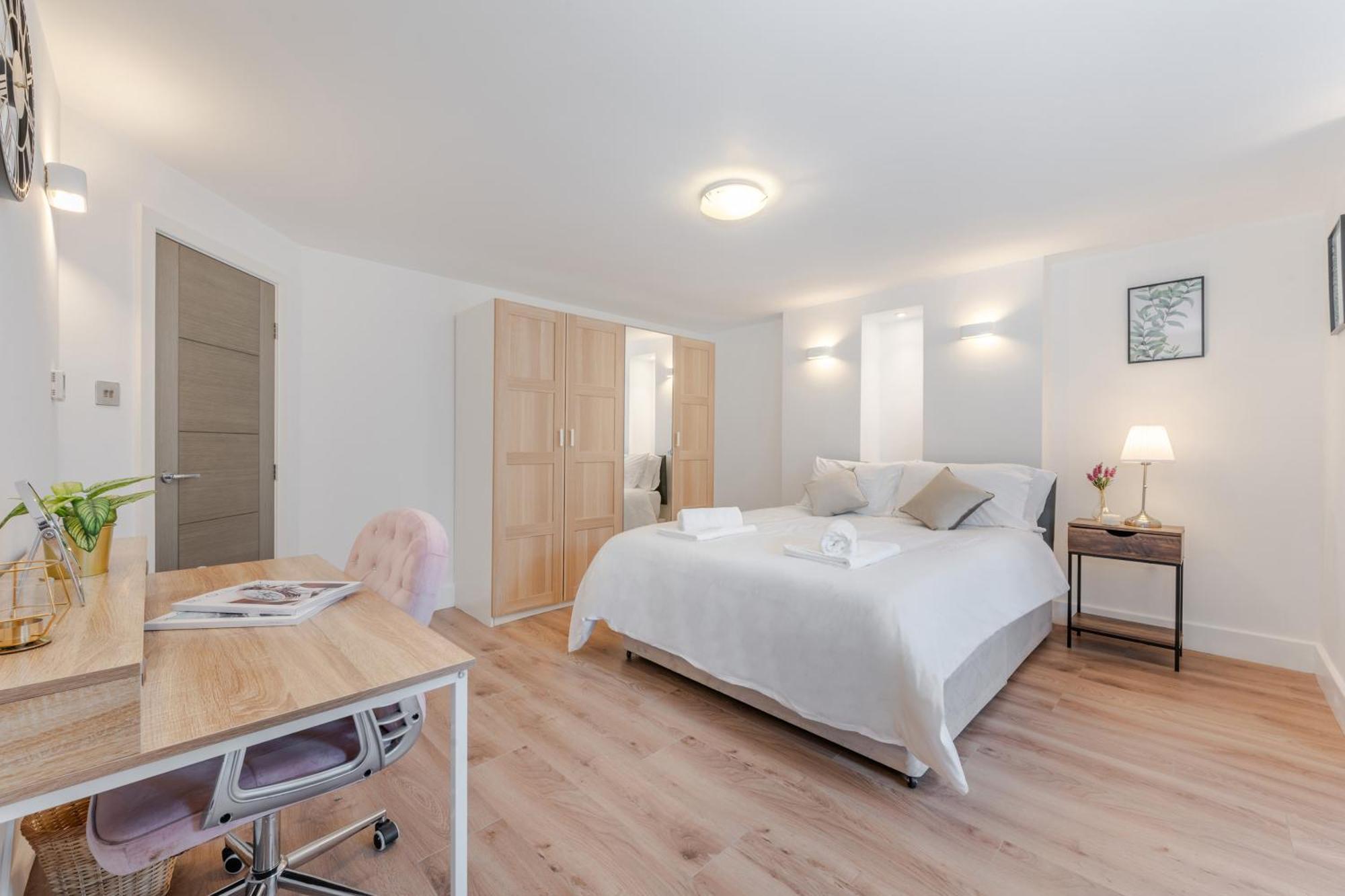 A Golden Haven Retreat In London公寓 外观 照片